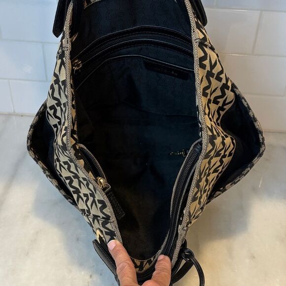 Michael Kors Jet Set Monogram Canvas Leather Tote - Picture 16 of 16